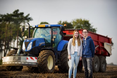 Twan en Larissa Hendriks, Grathem