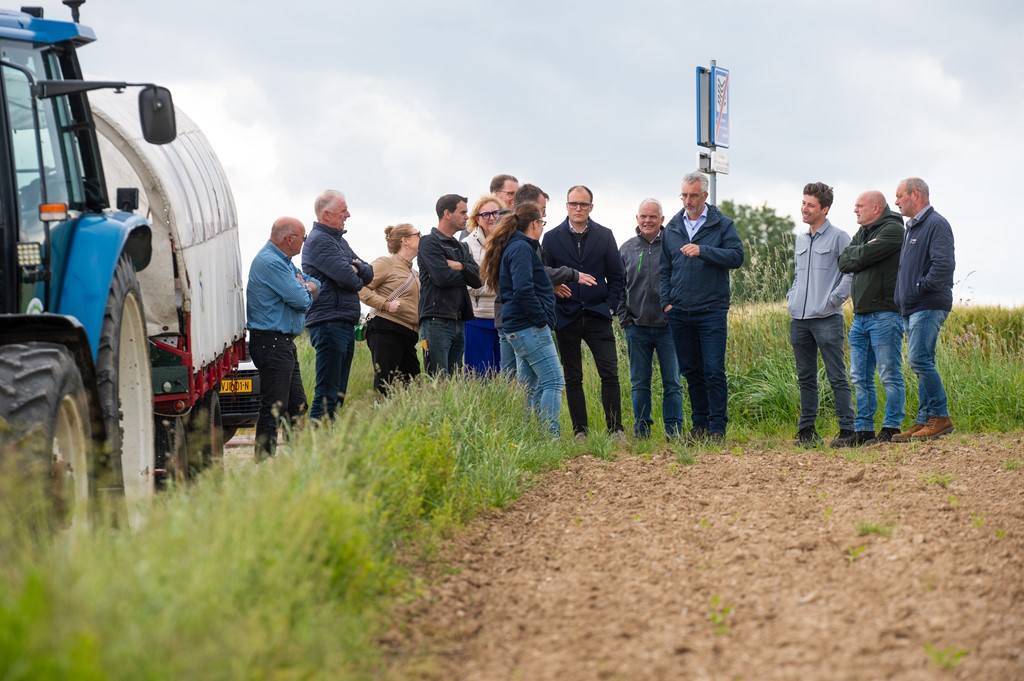 Rondgang huifkar berg en terblijt.JPG