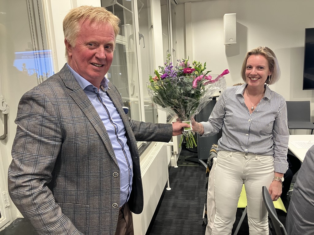 Wisseling ledenraad 4.JPG