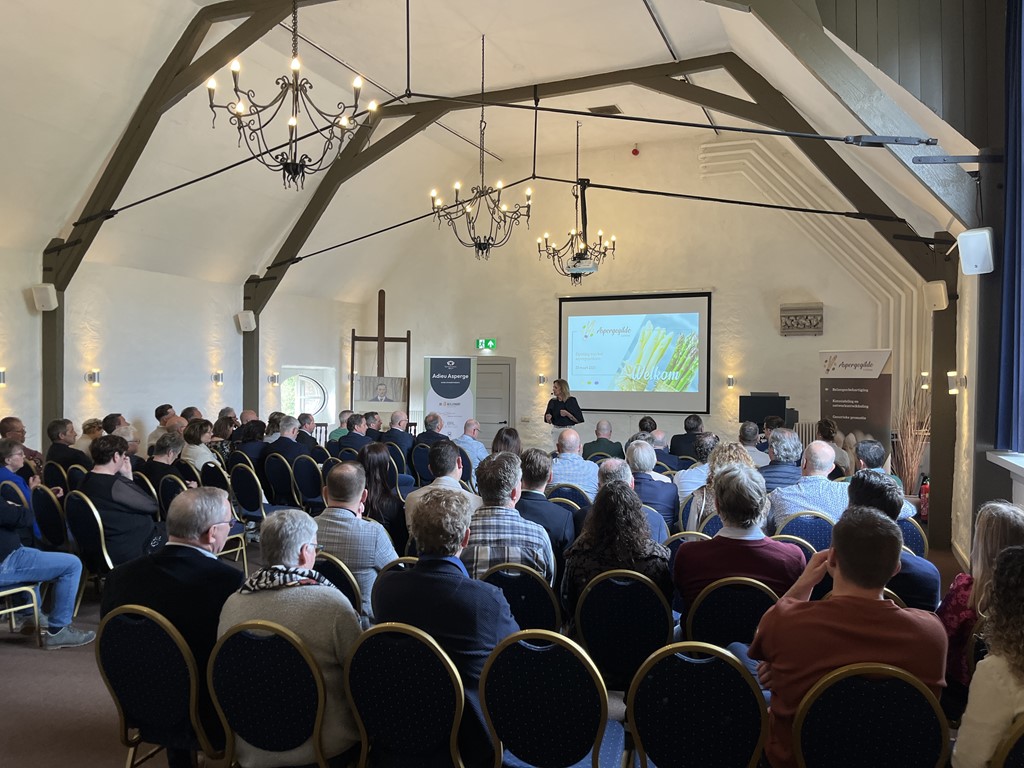 Opening aspergeseizoen Aspergegilde Limburg.JPG